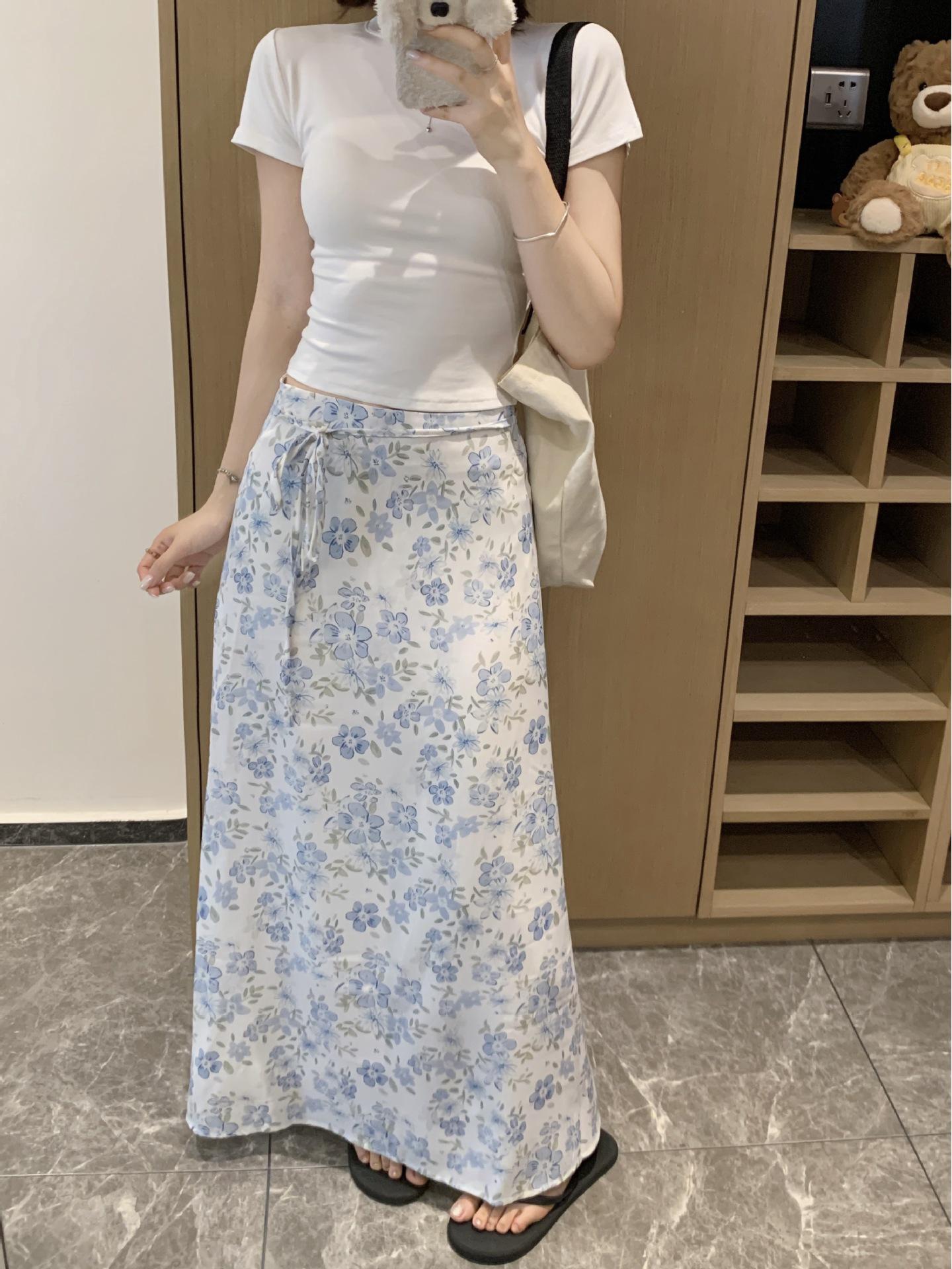 

Women s Plus Size Blue Floral High Waist A-line Midi Skirt XL (Recommended for 60-70 kg)