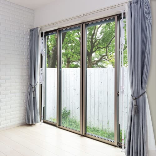 Sekisui Jushi Shoji Sekisui Tension-Type Window Frame Clothes Drying Rack (for Terrace Windows) TM-T2W, Mounting Height: 178-263cm, Pole Extension: 11