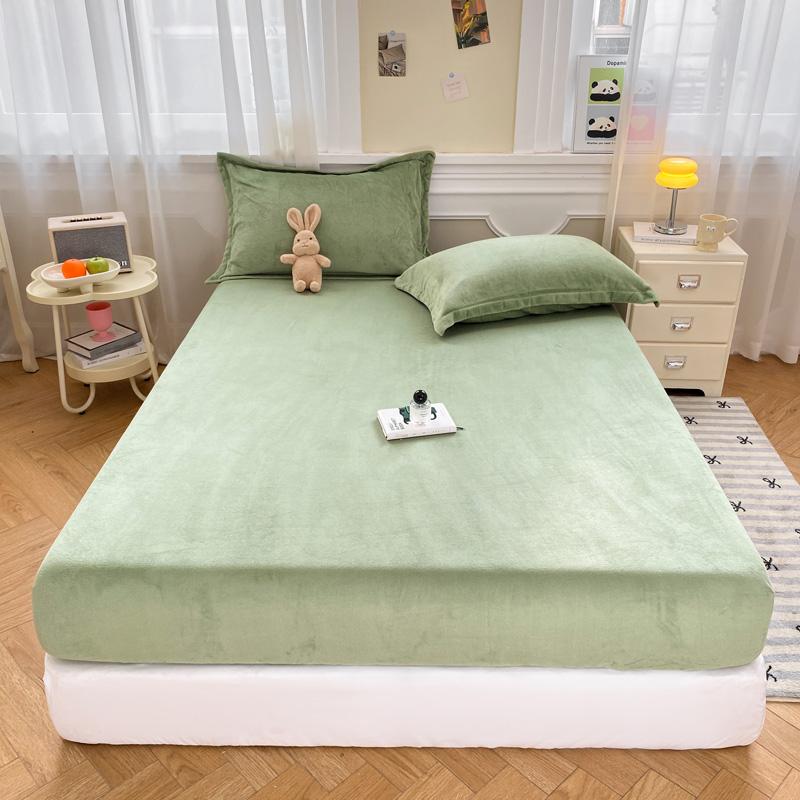 1pc Flannel Fleece Bed Sheet Solid Color Bed Cover Velvet Fitted Sheet Non-slip Bed Linen Warm 90x200 Mattress Protectors