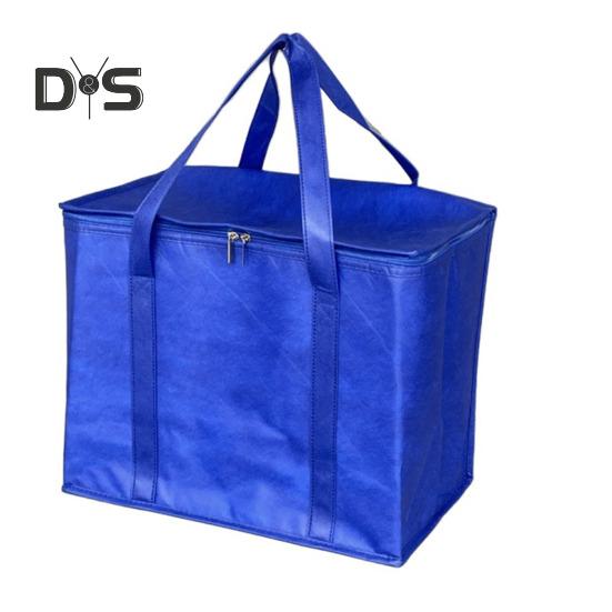 Изолированная термосумка-тоут 35 л большая вместимость сумка-холодильник с застежкой-молнией и широким ремешком сумка для хранения продуктов для пляжа рыбалки походов 1pc темно-синий 790₽