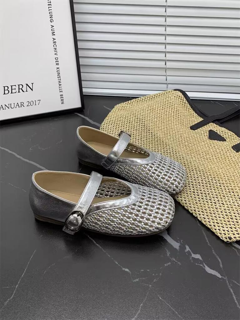 French hollow woven one-word buckle Roman sandals women's 2025 new round head flat bottom Mary Jane hole shoes