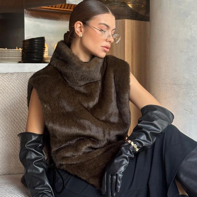Autumn and winter fashion imitation fur vest women's new European and American temperament commuting versatile plush sleeveless turtleneck vest