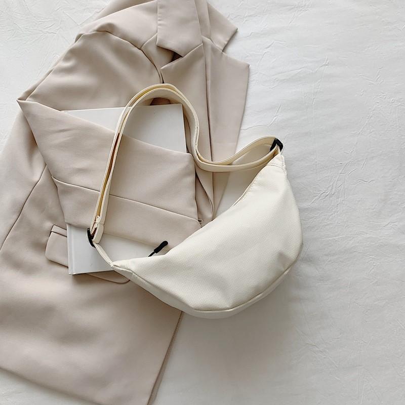 Trendy Casual Dumpling Crossbody Bag For Women Featuring Chic Street Style Design