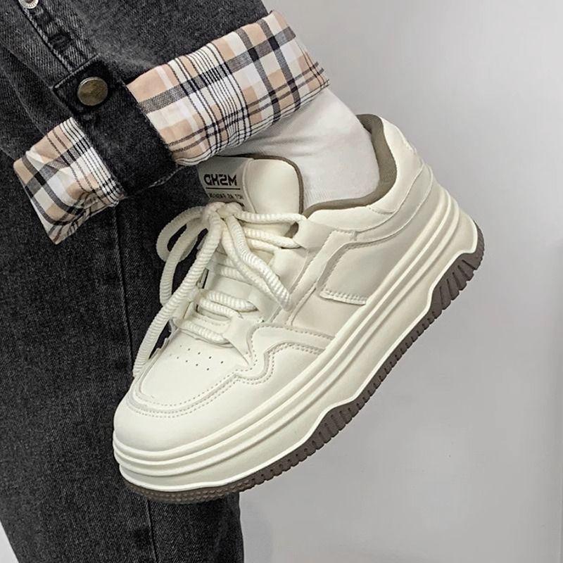 

Niche design little white shoes women s 2025 spring and summer versatile bread trend platform student casual board shoes 35 бежевий