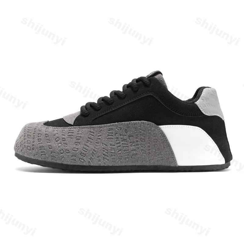 Fashion Autumn Men's Vulcanized Shoes 2025 Flat Bottomed Platform Thick Soled Casual Shoes Fashionable Outdoor Lace Up Sports Shoes