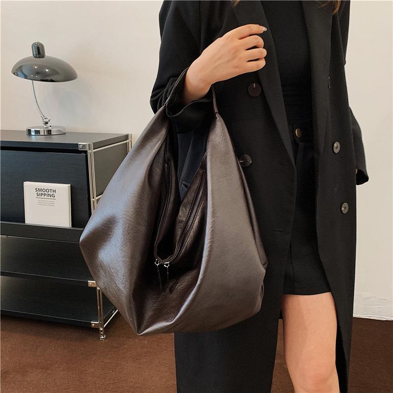 Elegant Women's Luxury Tote - Large Capacity European American Underarm Shoulder Bag