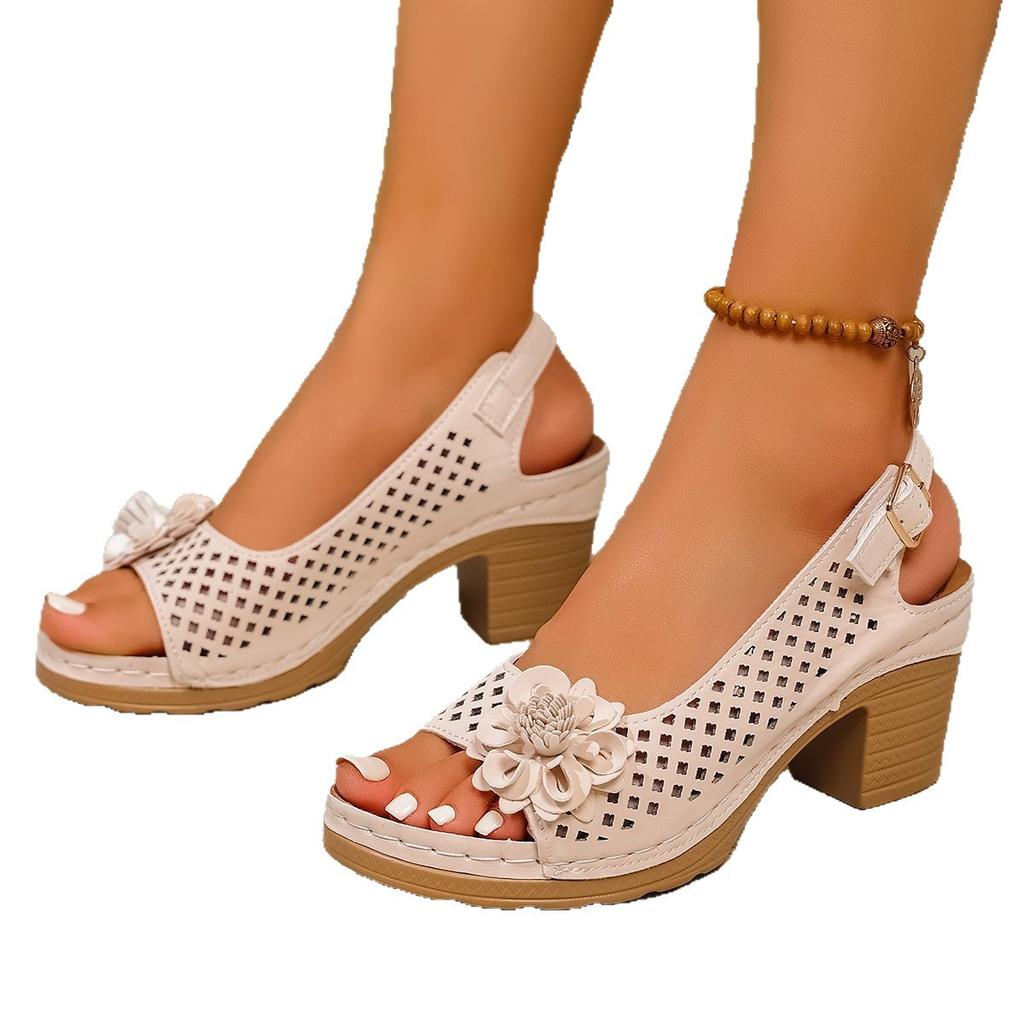 Large size flower high heel cool slippers for women 2025 summer new European and American fashion thick heel buckle with cool slippers for women