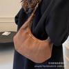 Retro Frosted Crossbody Bag 2025 New Autumn and Winter Explosive Commuter Bag Maillard Niche Design One-shoulder Croissant Bag
