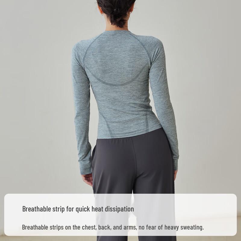 

GIGT Women s Slim-Fit Long Sleeve Running & Training Top