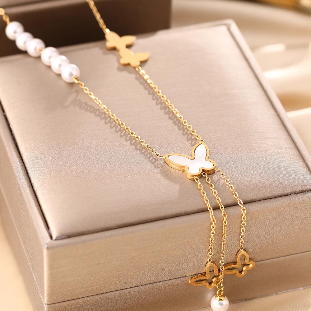 Women's Butterfly Titanium Necklace: Micro-Inlaid Diamonds, Exquisite Luxury, Non-Fading Design