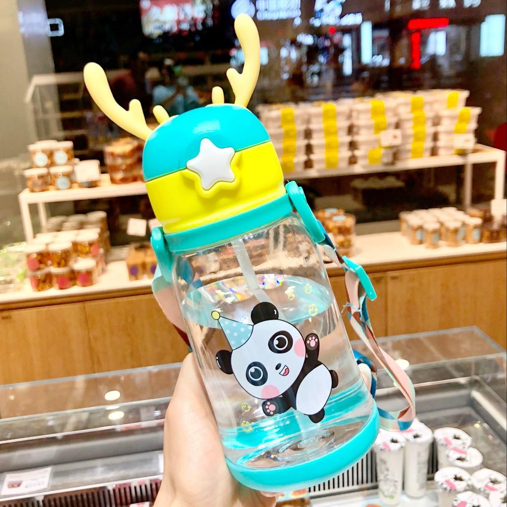 Summer Portable Straw Water Cup Large Capacity Water Bottle Student Carrier Kettle Girls Cute Straw Cup with shoulder strap
