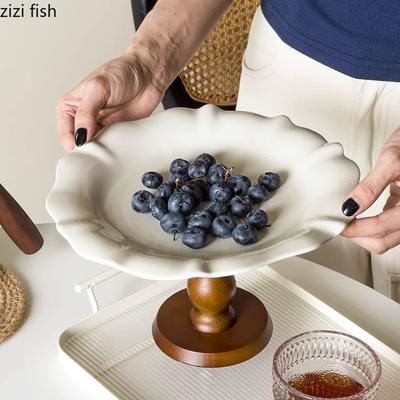 Piatto da Frutta in Ceramica Simplicity Vintage Piatto Creativo in Legno ad Alto Piede per Snack Piatto Espositore per Torte da Tè Pomeridiano Prodotti per la Casa
