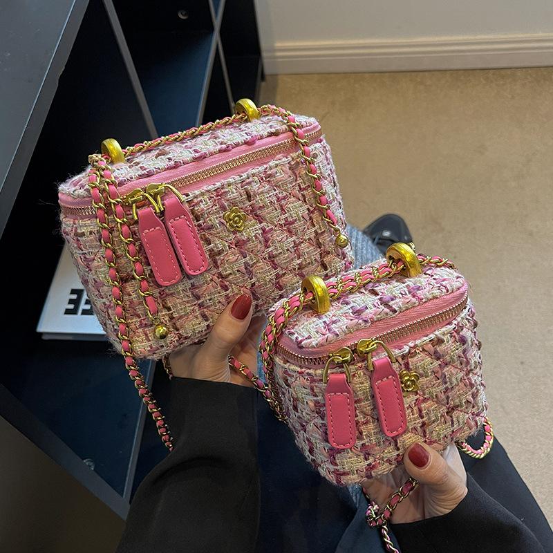 Small Bag Women's New Fashion Knitted Chain Messenger Bag Mini Bag