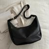 Comfortable Shoulder Bag PU Leather Sling Bag Purse Crossbody Bag for Professionals and Student