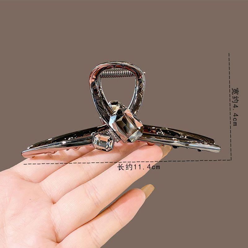 1pc Black temperament square crystal hair clip, women's simple and high-end shark clip, half tied hair clip