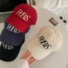 Neue Amerikanische Retro Baseballkappe für Damen im Sommer Großer Kopf und Breite Krempe Zeigt Klein Einfache Buchstaben Bestickte Baseballkappe