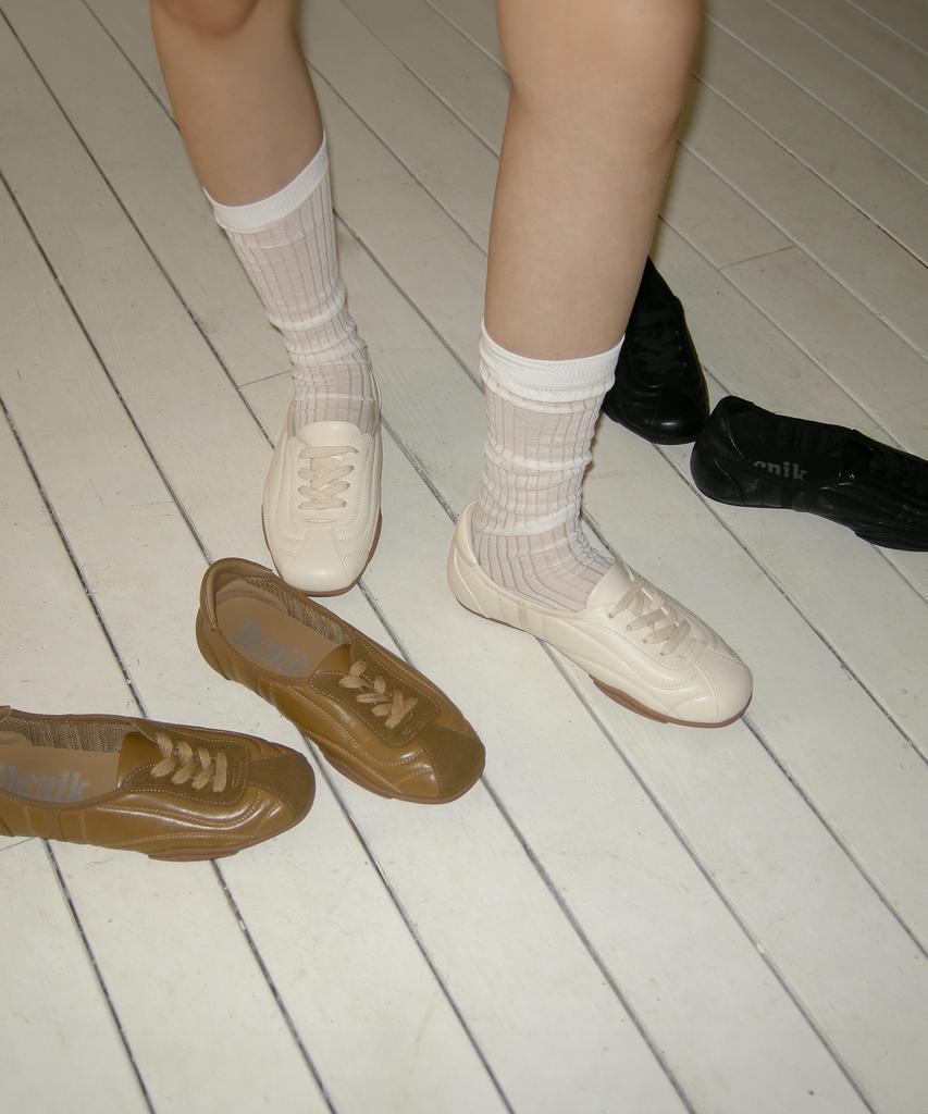 Ihcnik R. 901 Whispering Sneakers / Ivory