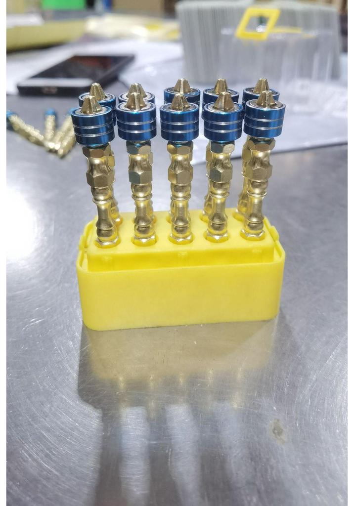 In Stock: 8-Piece Fine-Thread Screw Extractor and Faucet Valve Thread Remover