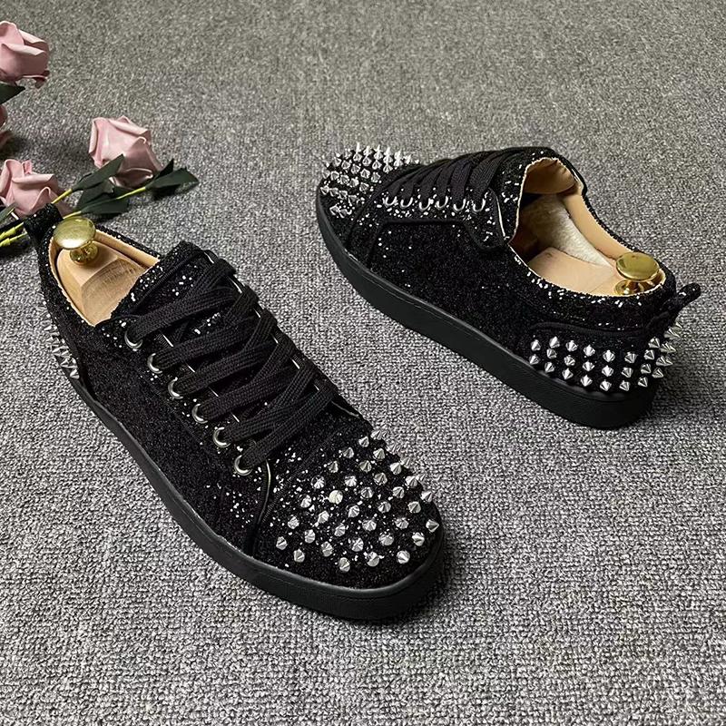 Mode Herren Luxusmode Nieten Schuhe Schnürschuhe Derby Flats Schuh Punk Hip Hop Kleid Designer Persönlichkeit Sneaker Trend Schuhwerk