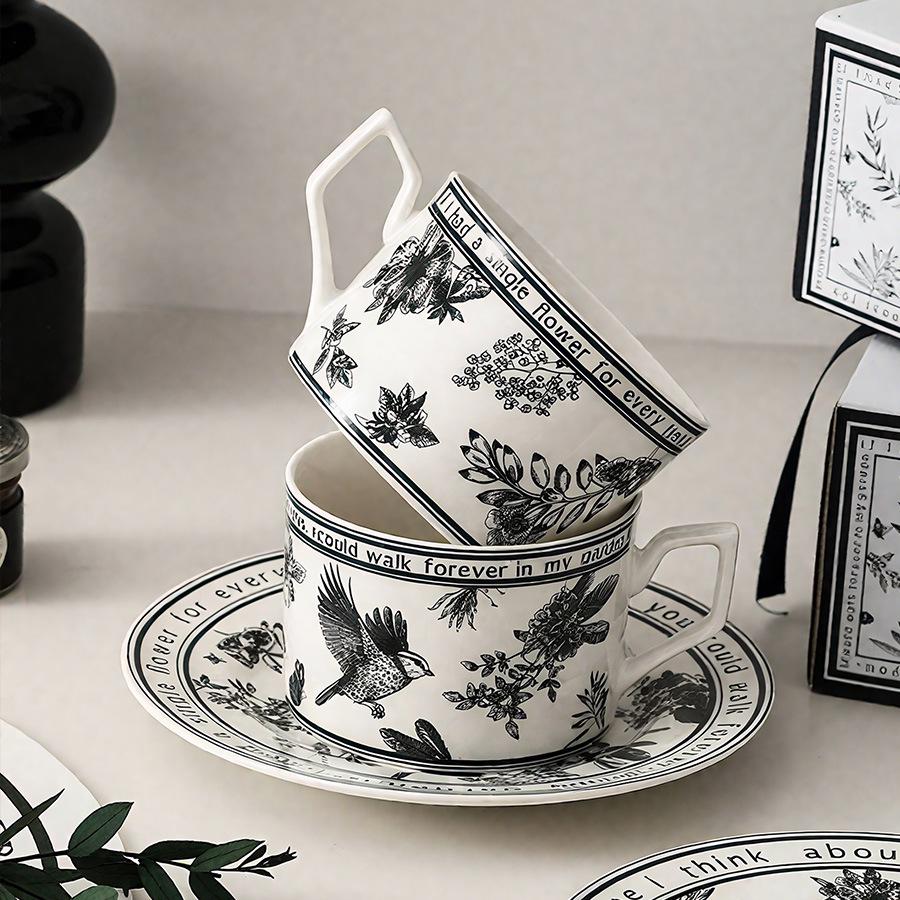 Ceramic Coffee & Milk Cup with Handle - Elegant Hot & Cold Drinkware for Meetings and Luxury Spaces