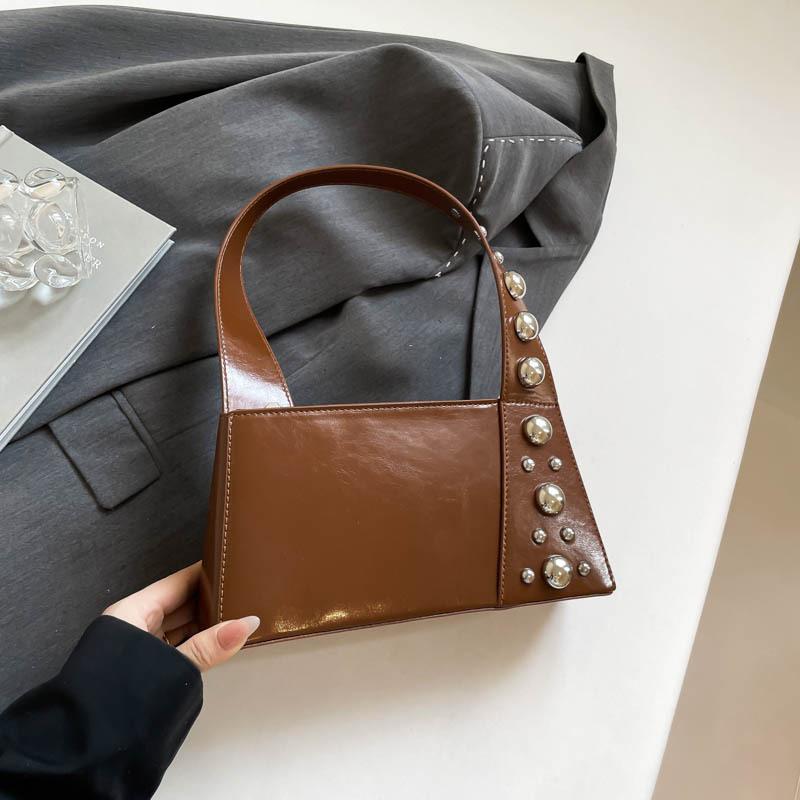 2025 Summer New Women's Bags Niche Handbags Personalized High Value Fashion Rivet Shoulder Bags Trendy Bags Women