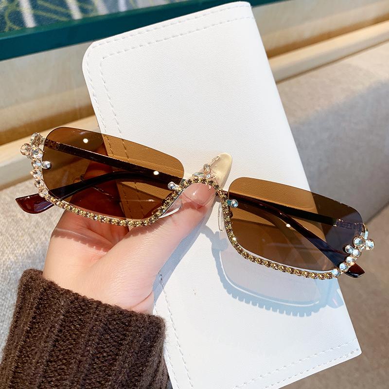 New Fashion Square Half-frame Diamond-inlaid Sunglasses Trendy And Personalized Street Shots Versatile Metal Sunglasses 90308-1