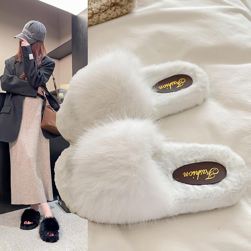 2025 New Furry Women's Fluffy Slippers: High-End, Thick Sole, Outdoor Wear, Perfect for Autumn and Winter