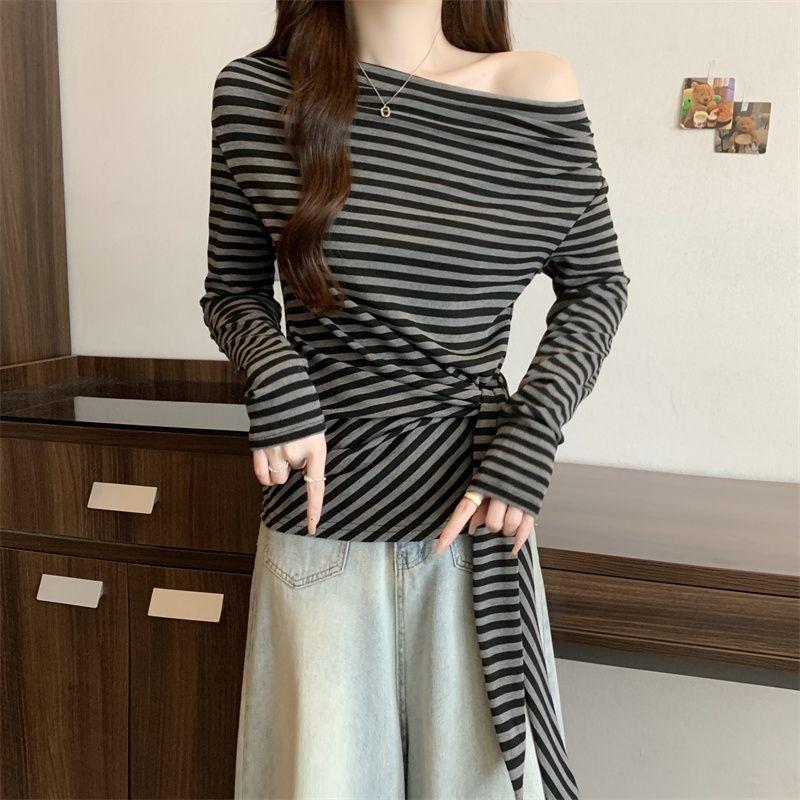 Korean Style One-Shoulder Long-Sleeve Knit Top for Autumn