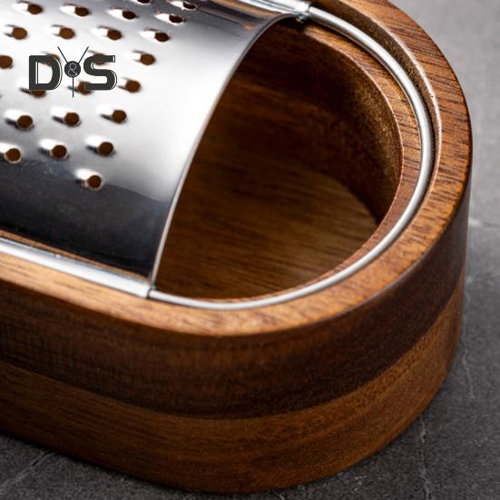 Ostrivjärn i rostfritt stål med trähandtag Vassa blad Effektivt ostrivningsverktyg för ost Choklad Frukter Handhållet rivjärn Skedrivjärn