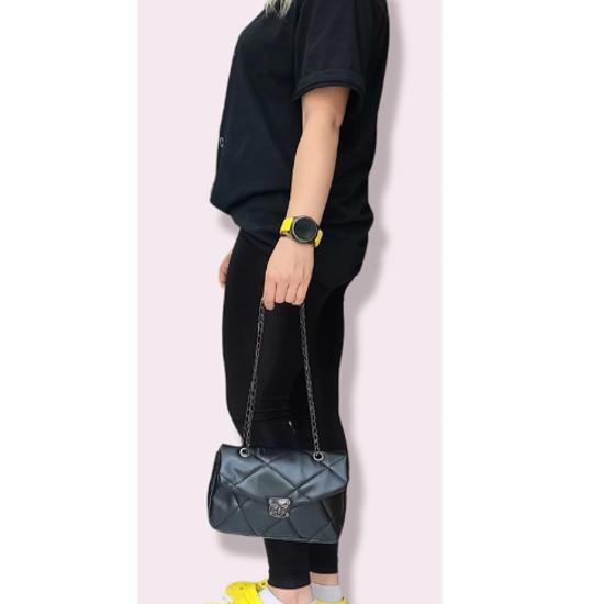 Schwarze gesteppte Hand- und Schultertasche für Damen