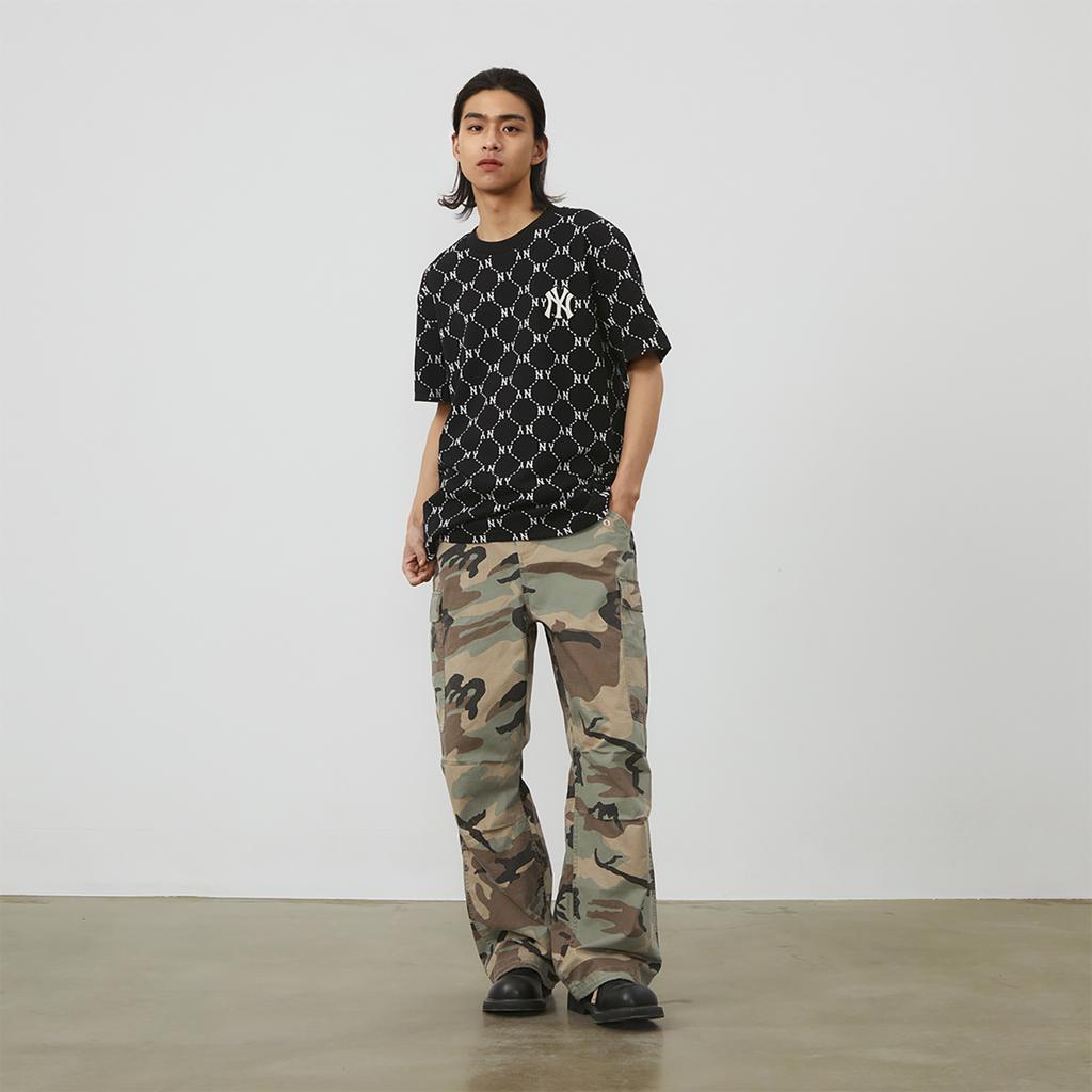 New MLB MONOGRAM Collection New York Yankees T Shirt Unisex Black 3ATSM0143-50BKS