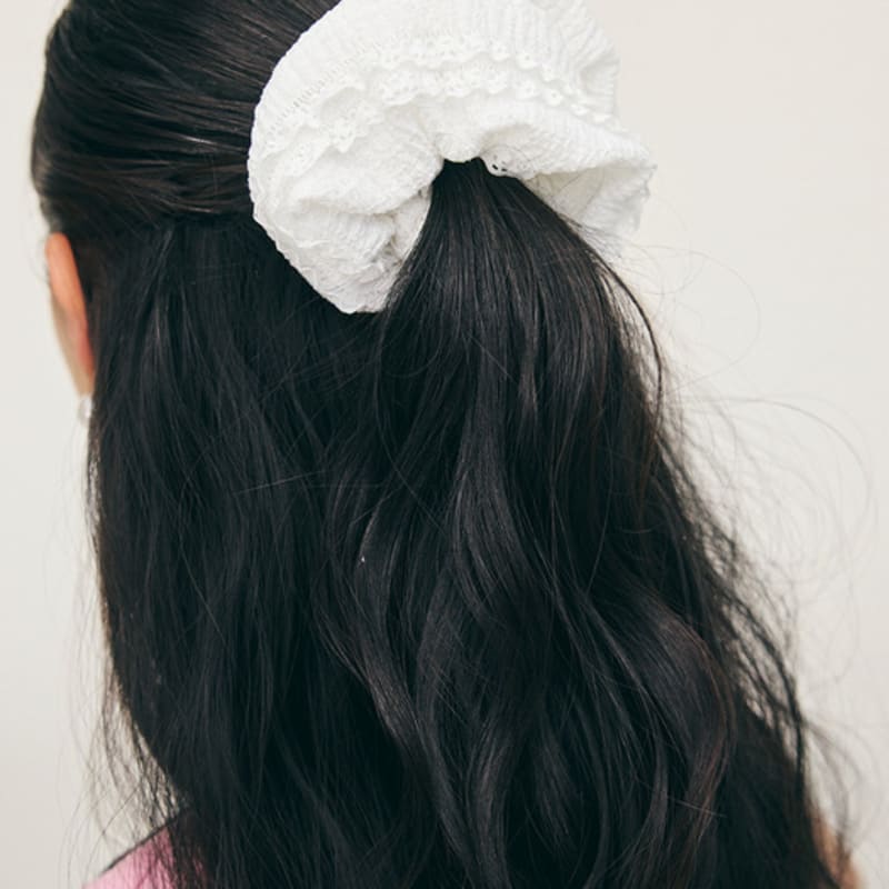 Your name Here Lace Frill Scrunchie Y5A013