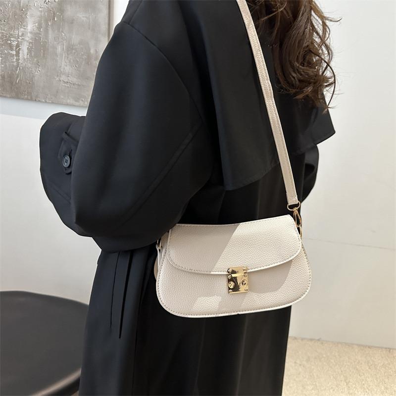 Chic Retro Casual Pu Leather Women's Single Shoulder Bag With Modern Minimalist Appeal