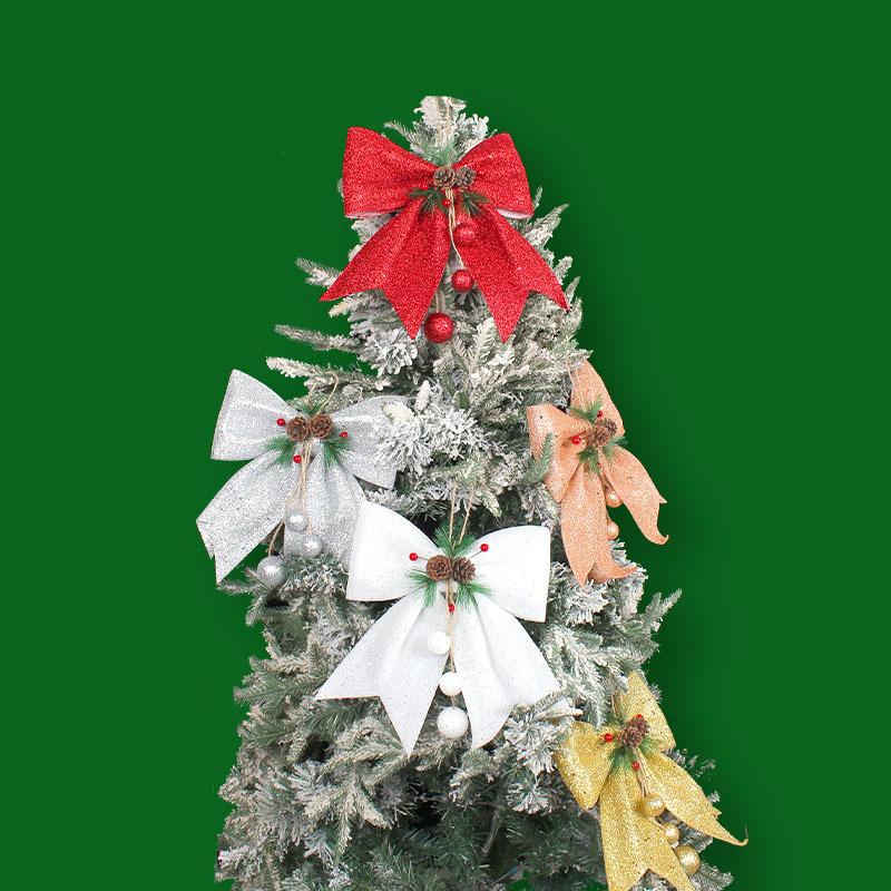 Christmas Pin, New Year's Day, Chin