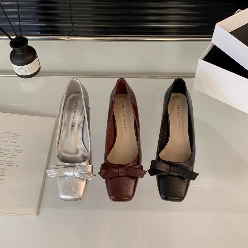 Burgundy High Heels 2025 Autumn French New Women's Shoes Square Head Bow Light Mouth Thick Heel Single Shoes