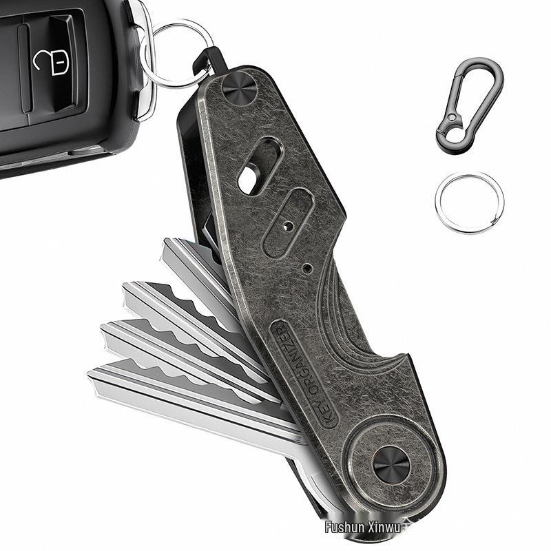 Retro Metal Alloy Keychain Organizer: Compact & Portable Foreign Gift Clip