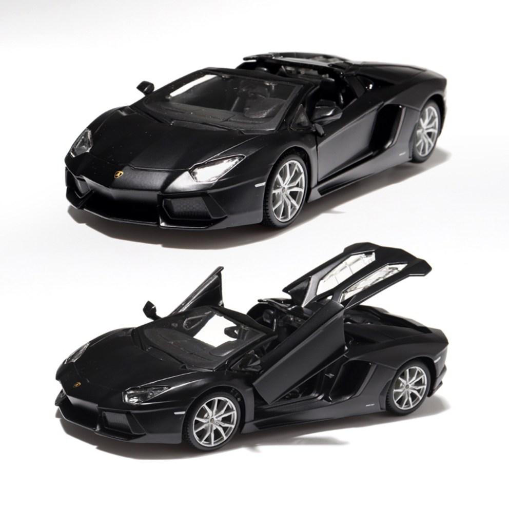 Maisto 1:24 Lamborghini Aventador LP 700-4 Roadster Diecast Model Car - Black
