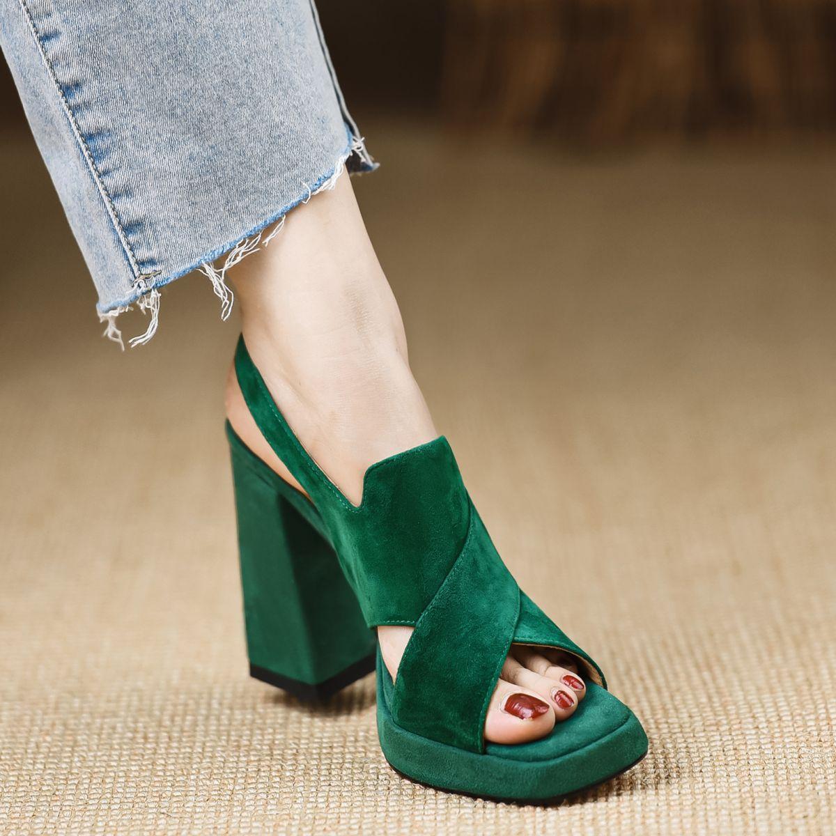 

Handmade women s shoes summer 2025 new waterproof table high heel heightening matte leather sandals thick heel blue women s sandals 39 зелений