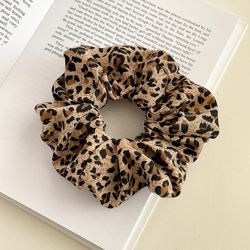 

Резинка для волос «Леопардовый принт», резинка для волос «Большой кишечник», новая ретро-темпераментная, с высоким чувством стиля, ткань для интернет-знаменитостей, резинка для высокого хвоста, хай