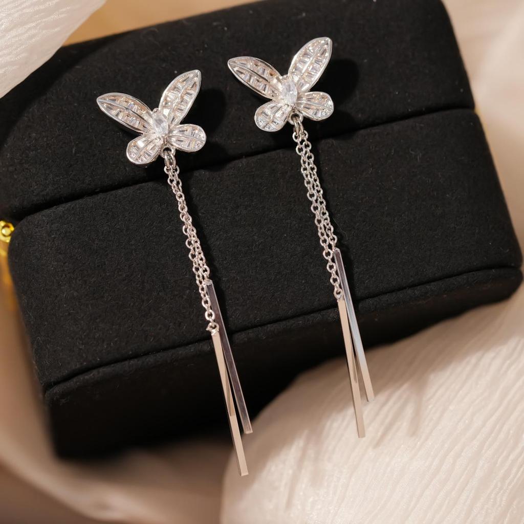 Gold-Plated Zircon Butterfly Tassel Ear Clip: Versatile, Luxurious Jewelry for Women