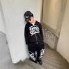 Europäischer und Amerikanischer Herren Herbst und Winter Neuer Stil Amerikanische Modemarke Bedruckte Reißverschluss Sweatshirt Jacke Hip-Hop Ins Stil Set