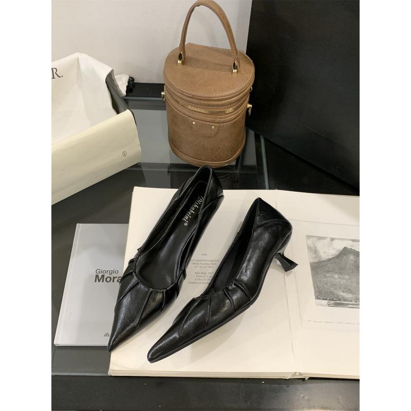 

French pointed high heels women s shoes spring 2025 new niche design temperament celebrity stiletto single shoes 39 чёрный