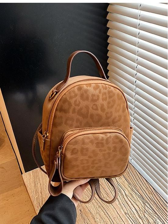 2025 Autumn/Winter Leopard Print Women's Retro Schoolbag: Large Capacity European & American Backpack for Students & Casual Travel