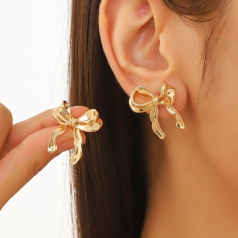 Vintage Irregular Metal Bowknot Earrings For Women Sweet Elegant Gold Color Women's Stud Earring Party Jewelry Holiday Gifts