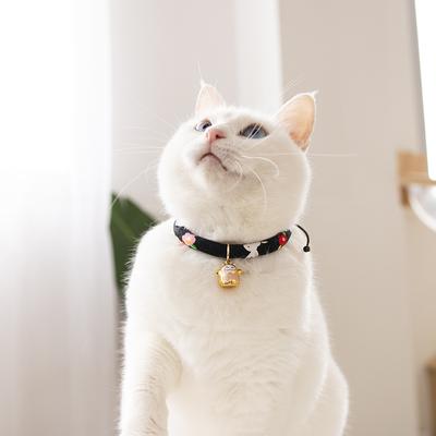 Japanese Japanese Zephyr Pet Collar Cute Little Strawberry Bells Cute Adjustable Accessories Cat and Dog Supplies