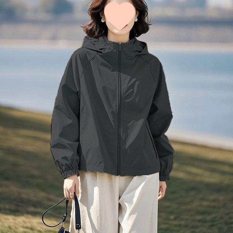 2025 Stylish Women's Petite Casual Hooded Windbreaker Jacket for Spring