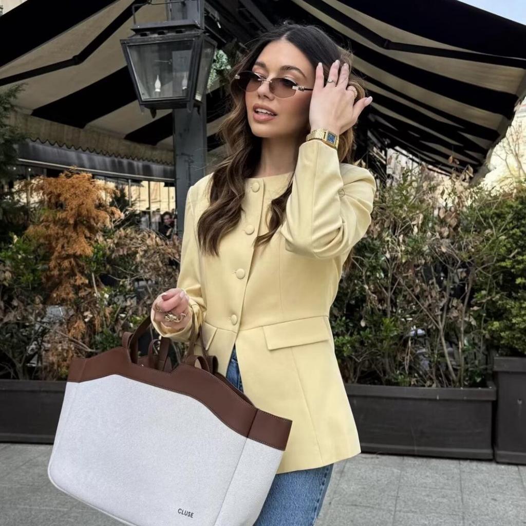 European & American Women's Round Neck Slim Fit Short Blazer with Row Button