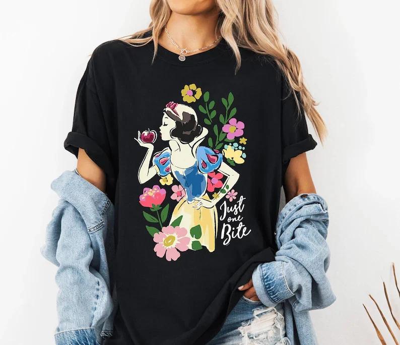 Princess Snow White Just One Bite Floral TShirt S