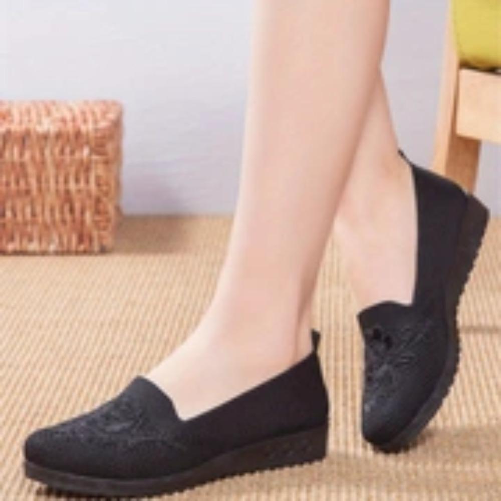 Fashion Summer Mesh Knitting Sneakers Women Breathable 2025 Fashion Spring/aututmn Round Toe Casual Comfrotable Flats Shoes for Women