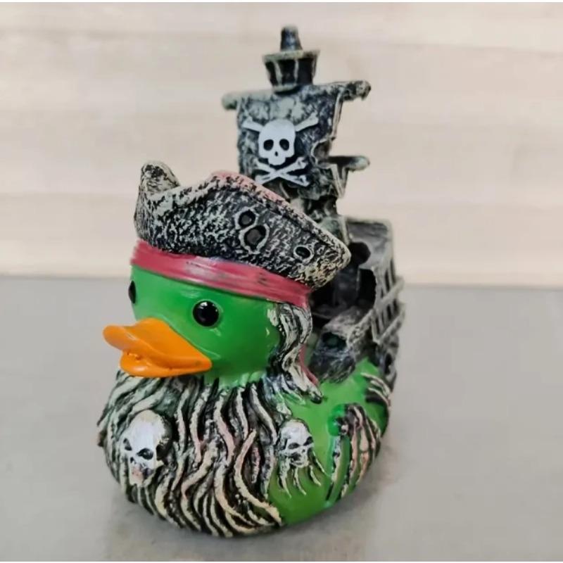 Resin Pirate Ship Duck Statue Ornament,Pirate Ship Duck Figures for Indoor Seafaring Theme Decor for Bedroom, Halloween,  Christmas, Easter